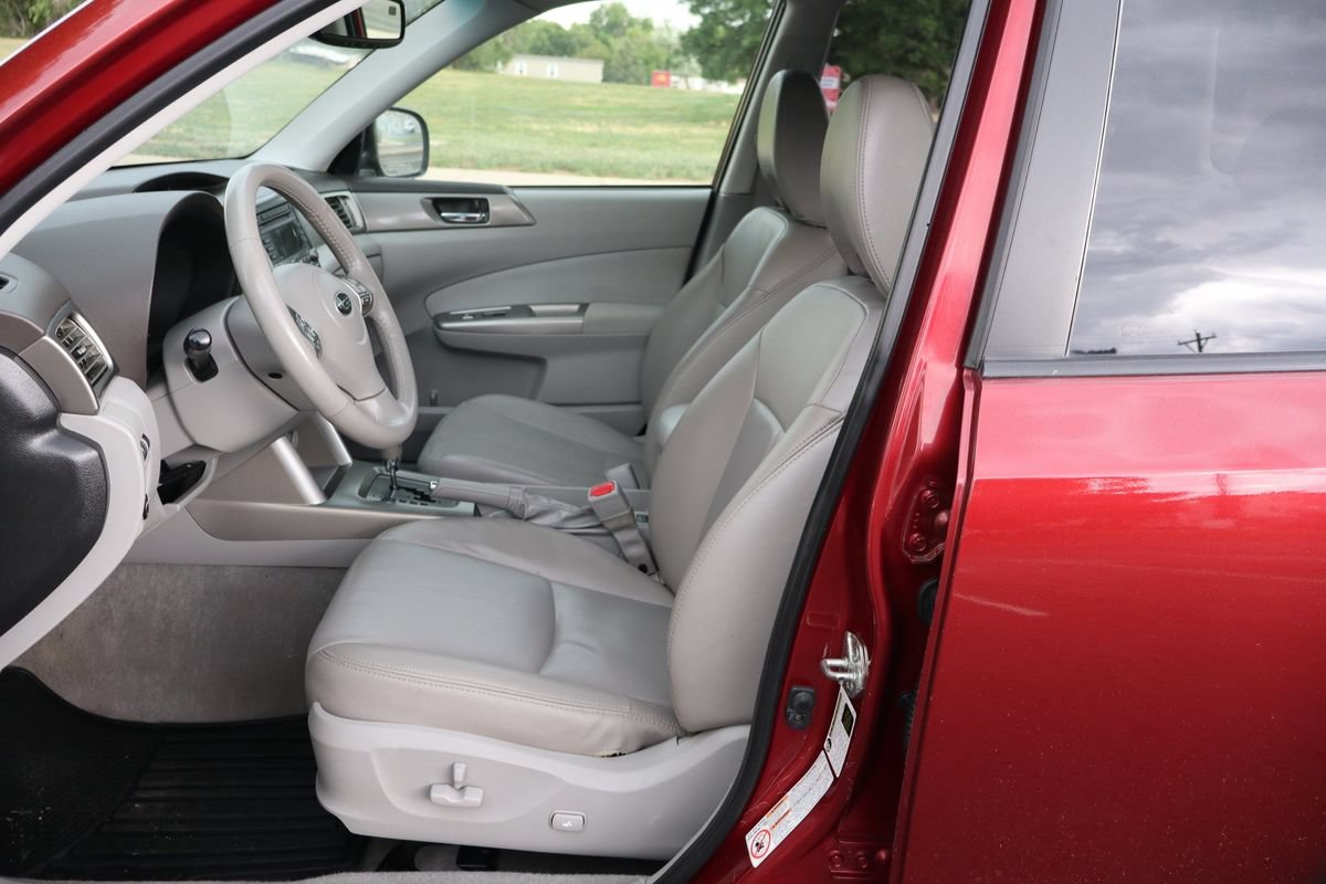 Used 2010 Subaru Forester 2.5X Limited w/ Popular Equipment Group 4B AWD/4WD image 19