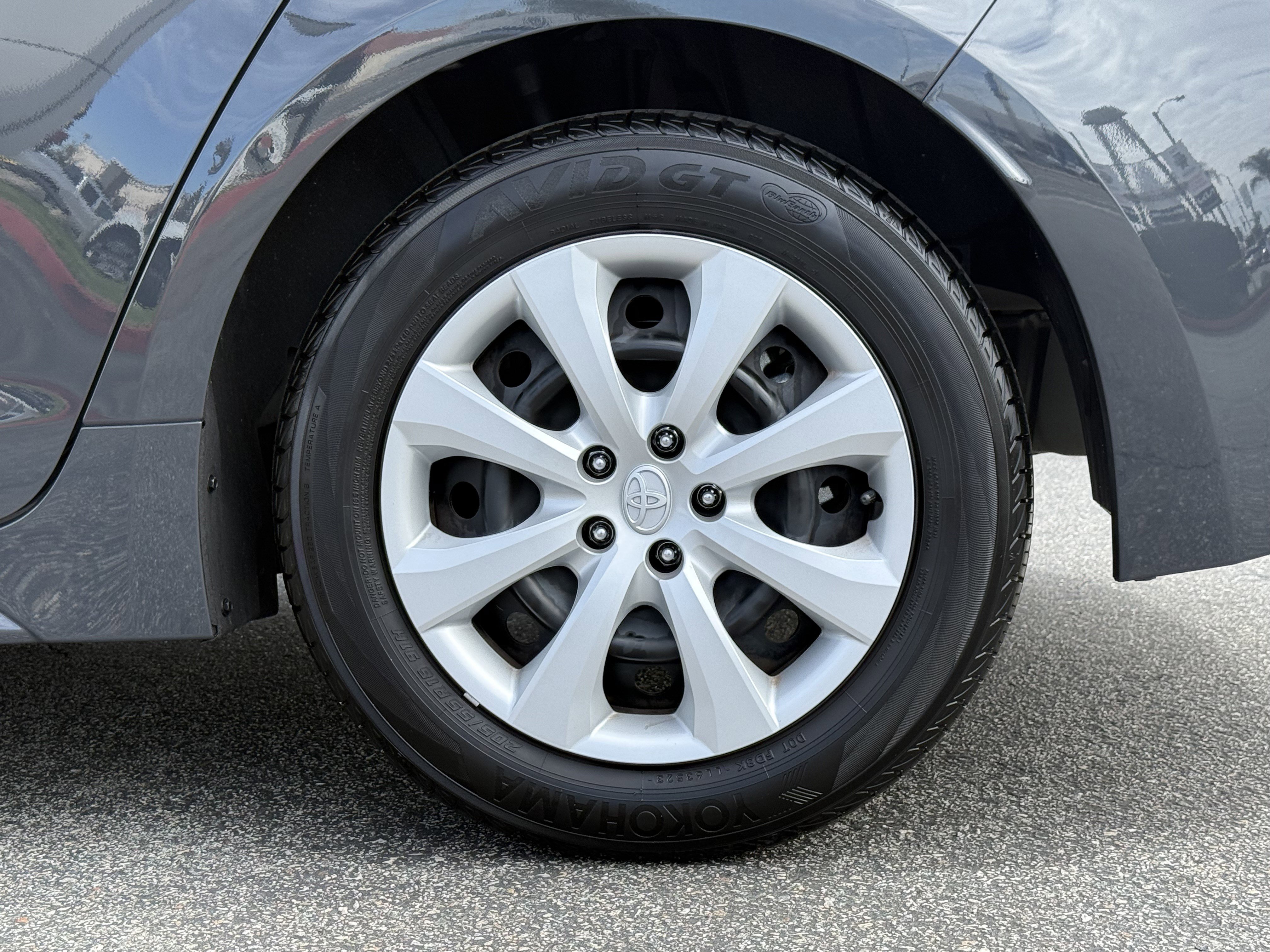 Used 2024 Toyota Corolla LE image 11