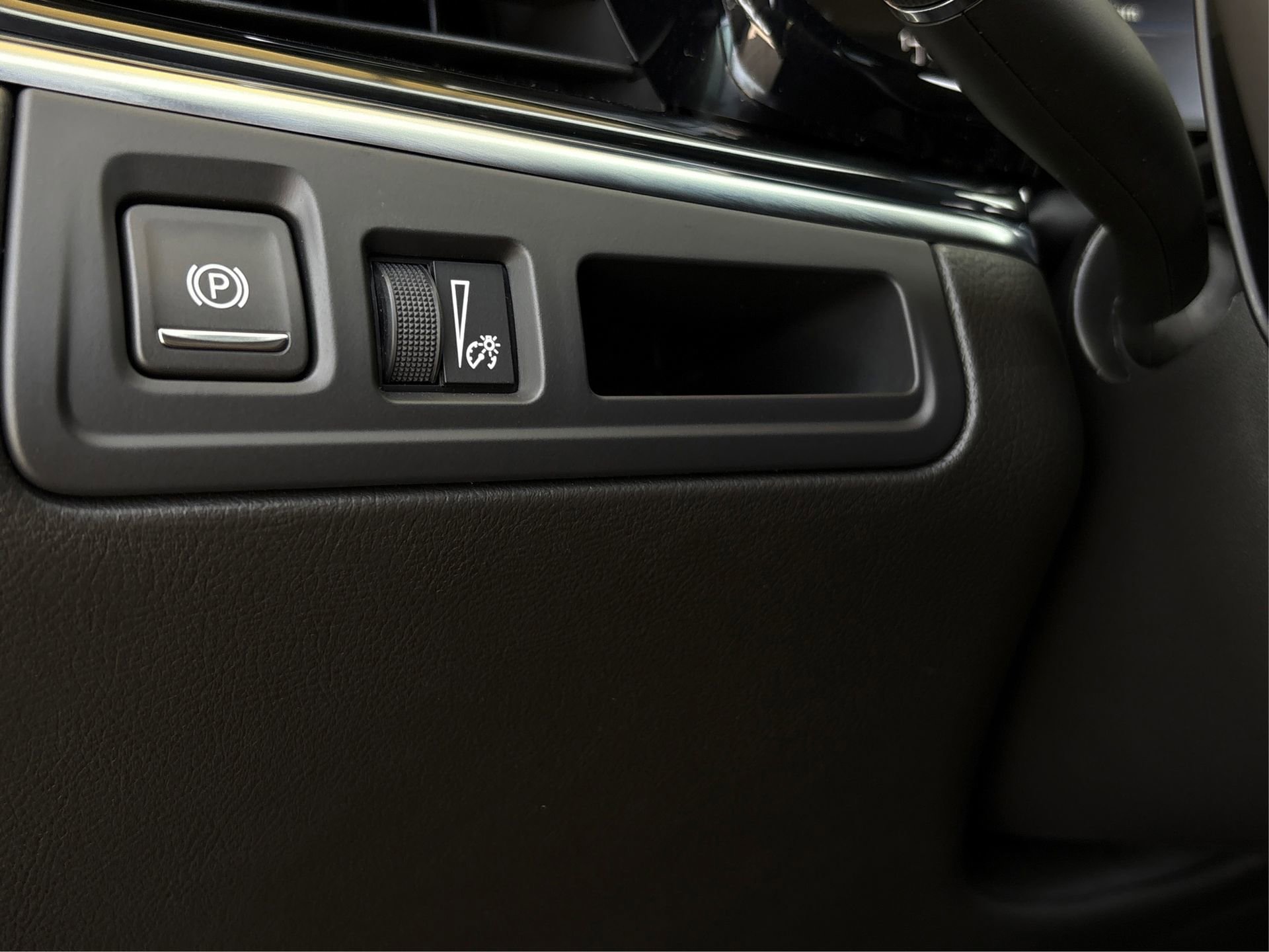 New 2025 Cadillac XT6 Luxury image 20