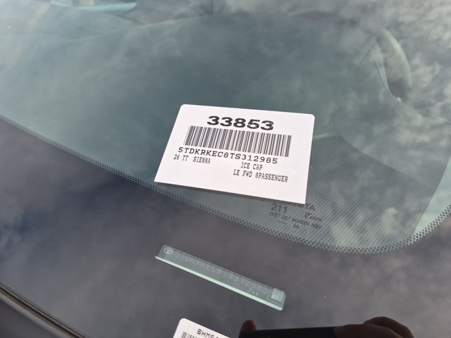 Certified 2026 Toyota Sienna LE FWD image 18