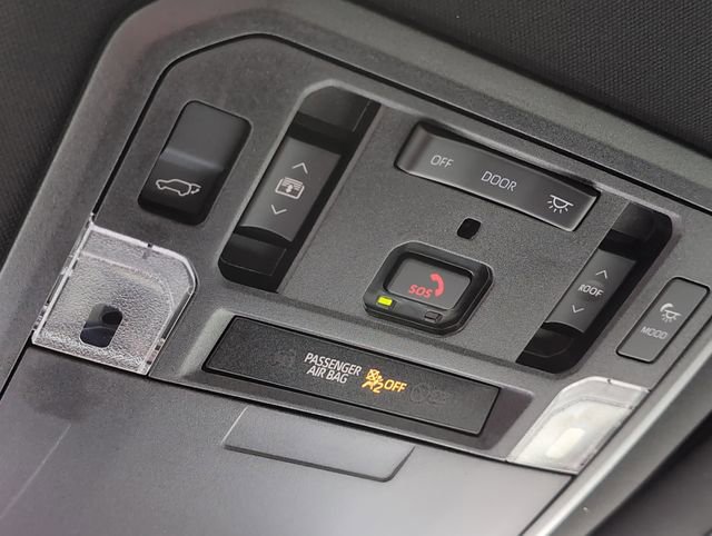 Used 2025 Toyota Sequoia Capstone image 13