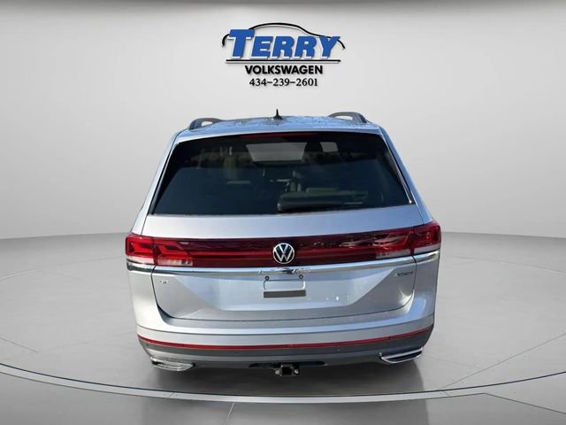 New 2026 Volkswagen Atlas SE image 2