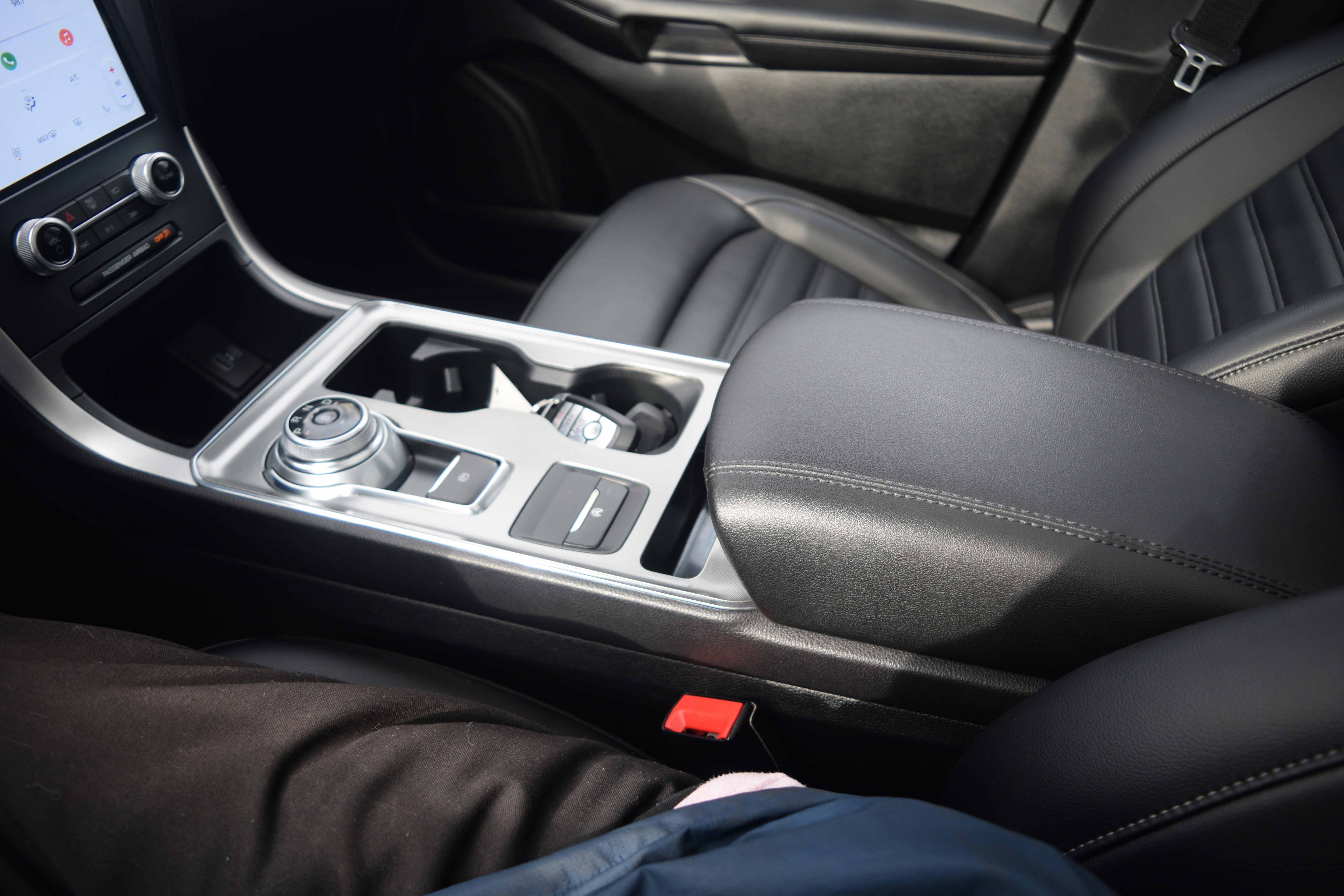 Certified 2022 Ford Edge SEL w/ Convenience Package image 12