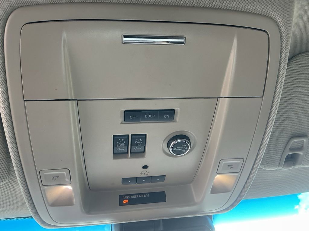 Used 2016 GMC Yukon Denali image 18