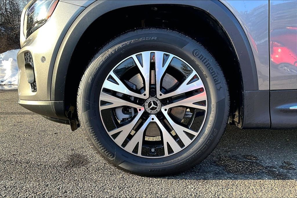 Used 2026 Mercedes-Benz GLB 250 4MATIC image 8
