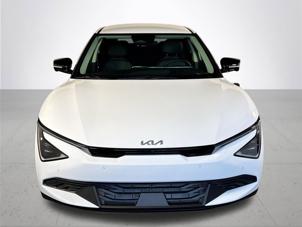 New 2025 Kia EV6 Light w/ Light LR Technology Package image 4