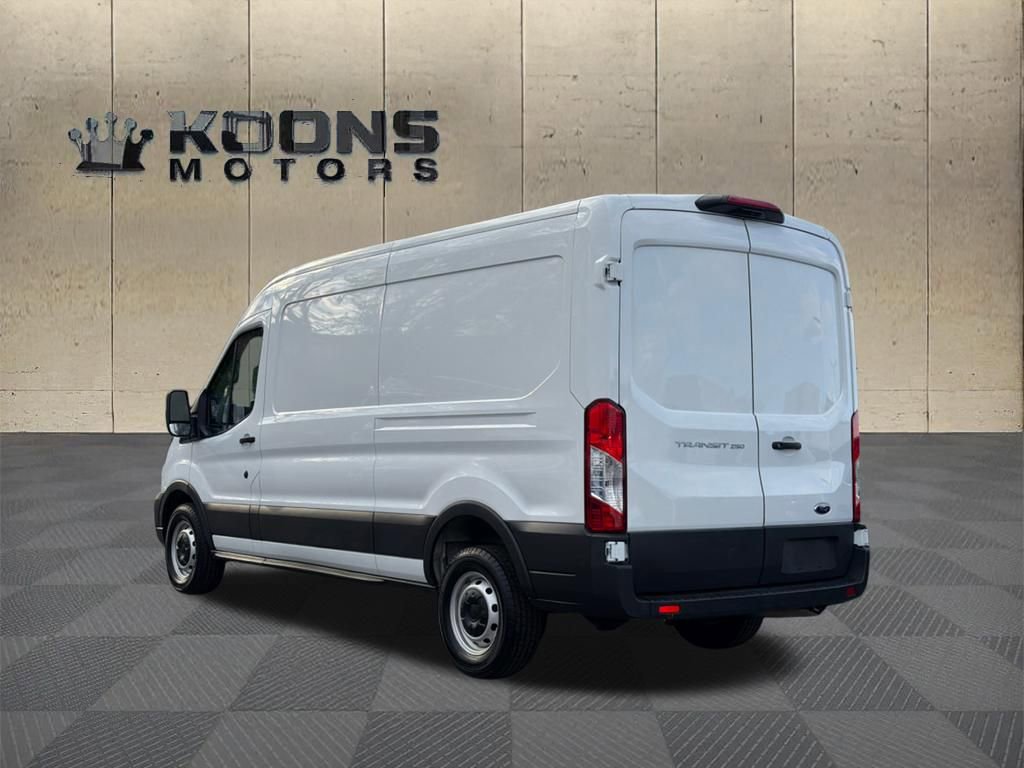 Used 2023 Ford Transit 250 Medium Roof image 7