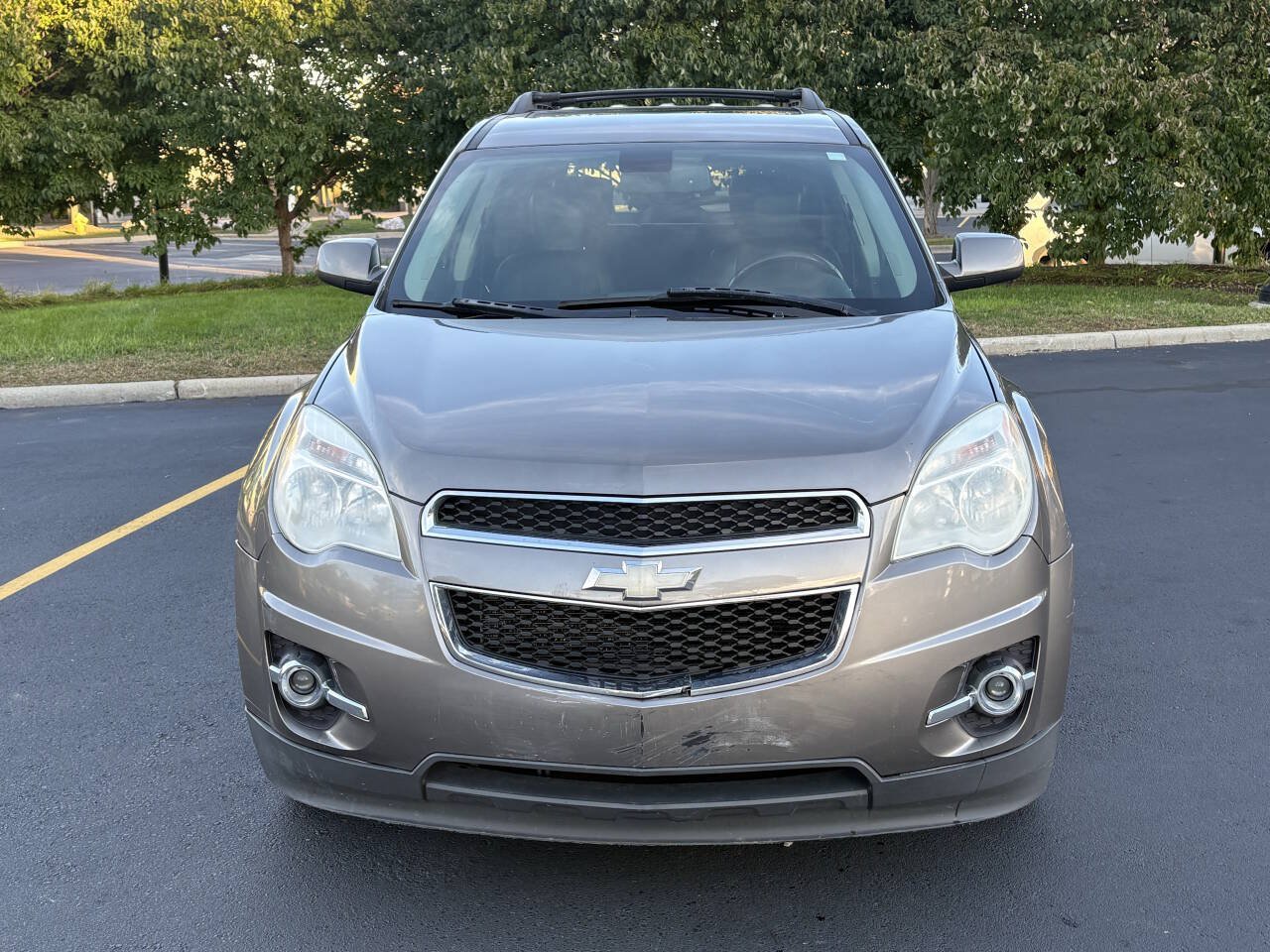 Used 2010 Chevrolet Equinox LT w/ Cargo Management Package AWD/4WD image 2