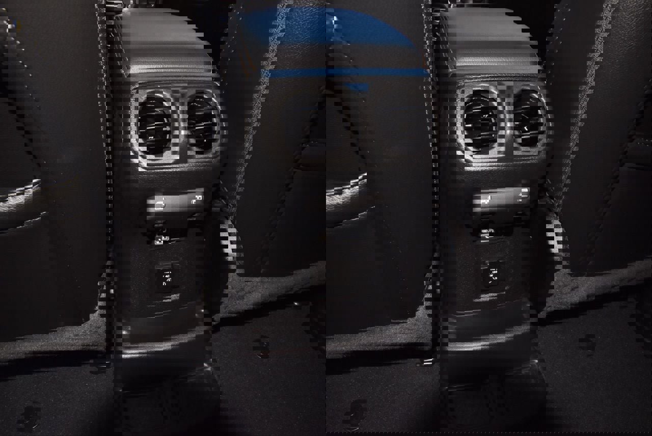 Used 2022 Jeep Wrangler Unlimited Sahara image 18