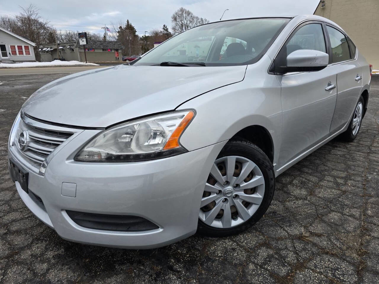 Used 2013 Nissan Sentra S FWD image 1