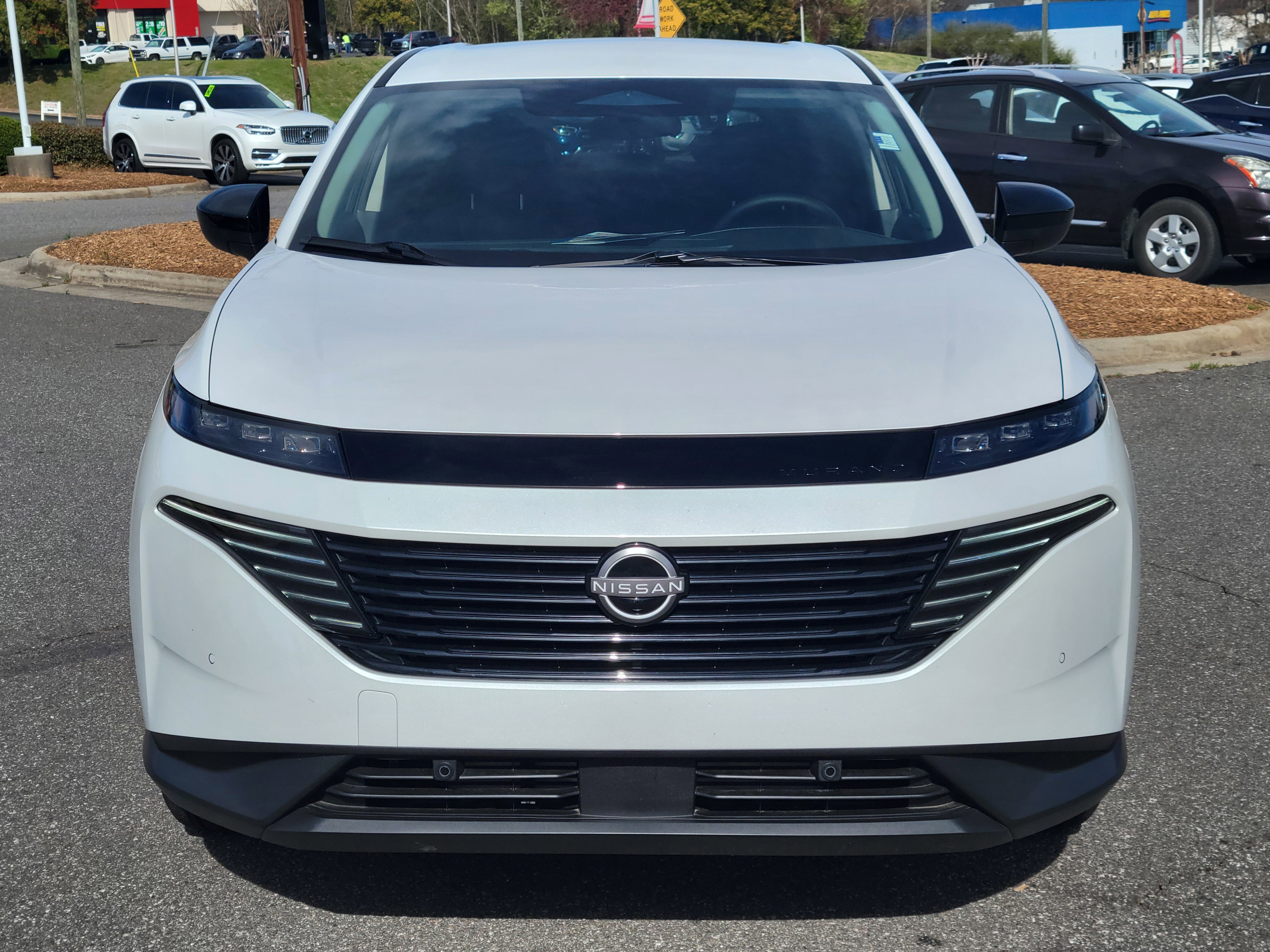 Certified 2025 Nissan Murano SV image 2