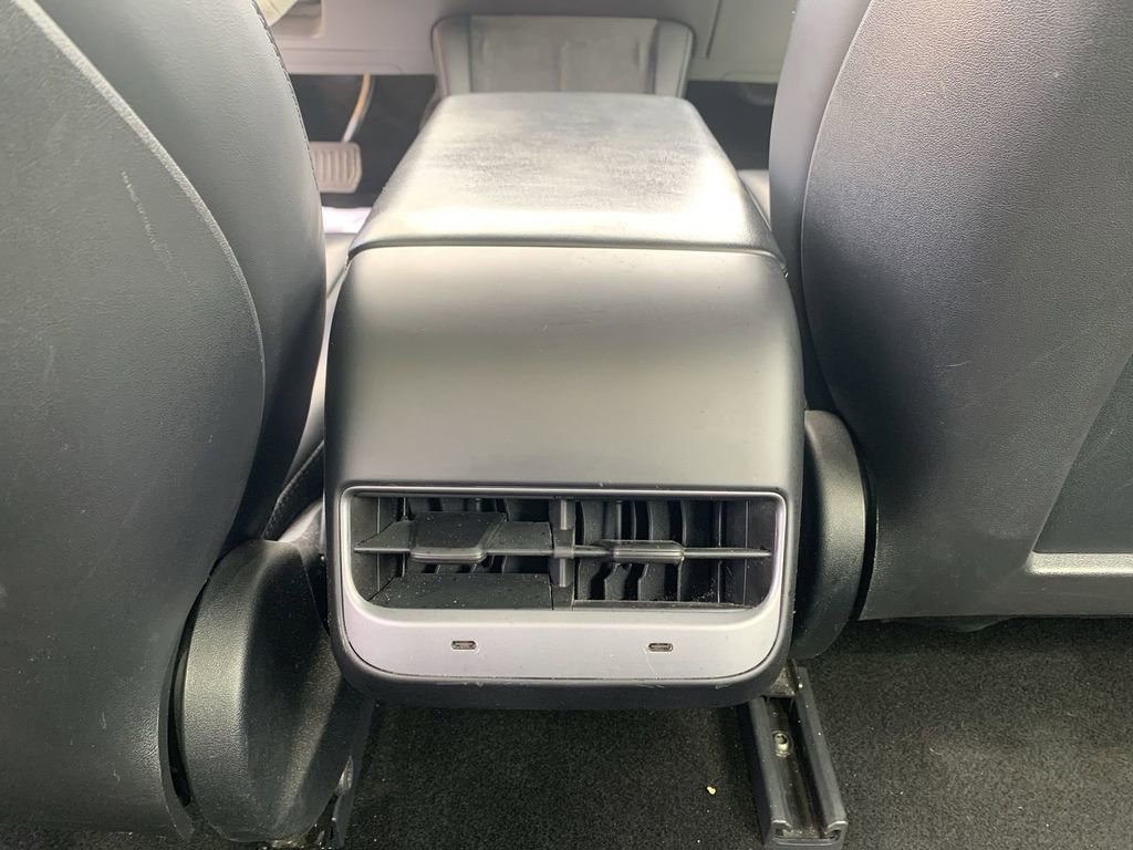 Used 2022 Tesla Model 3 image 19