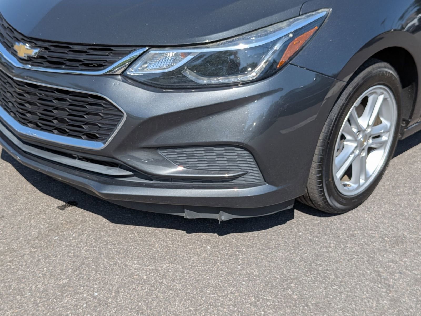 Used 2017 Chevrolet Cruze LT w/ Sun And Sound Package FWD image 9
