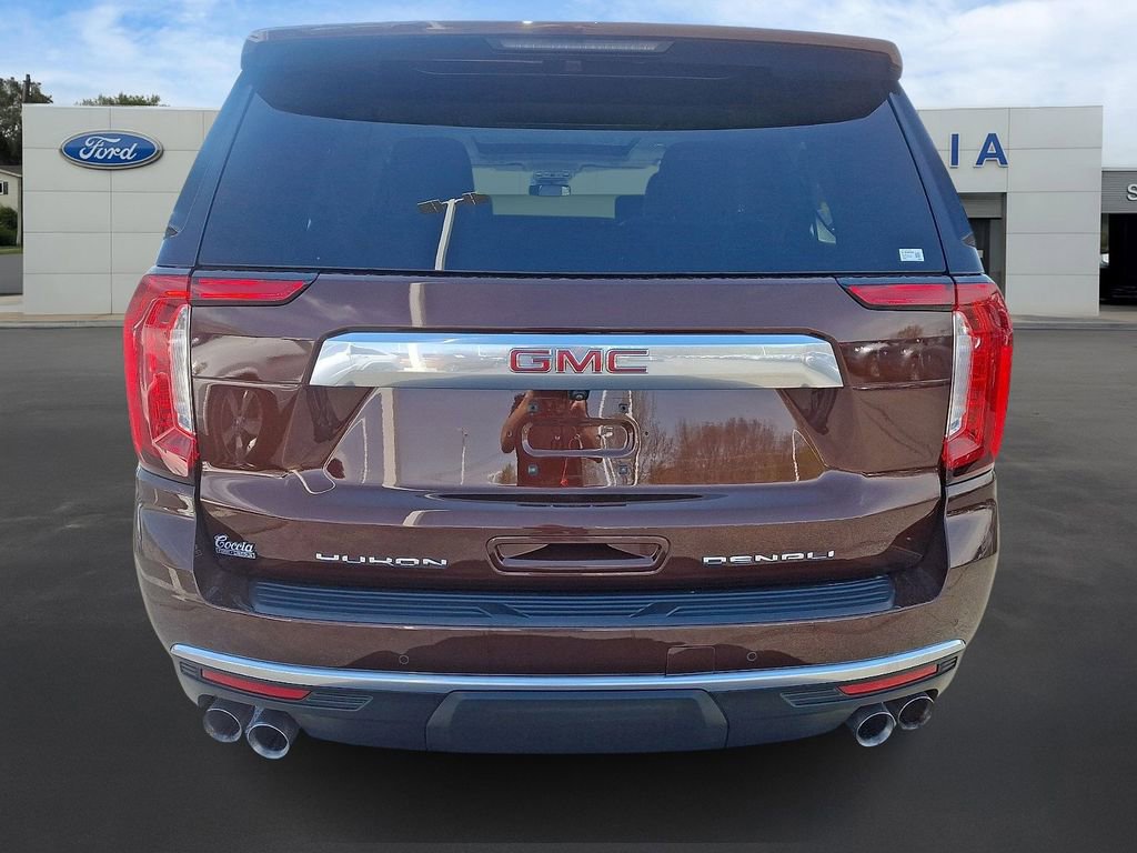 Used 2023 GMC Yukon XL Denali w/ LPO, Floor Liner Package AWD/4WD image 5