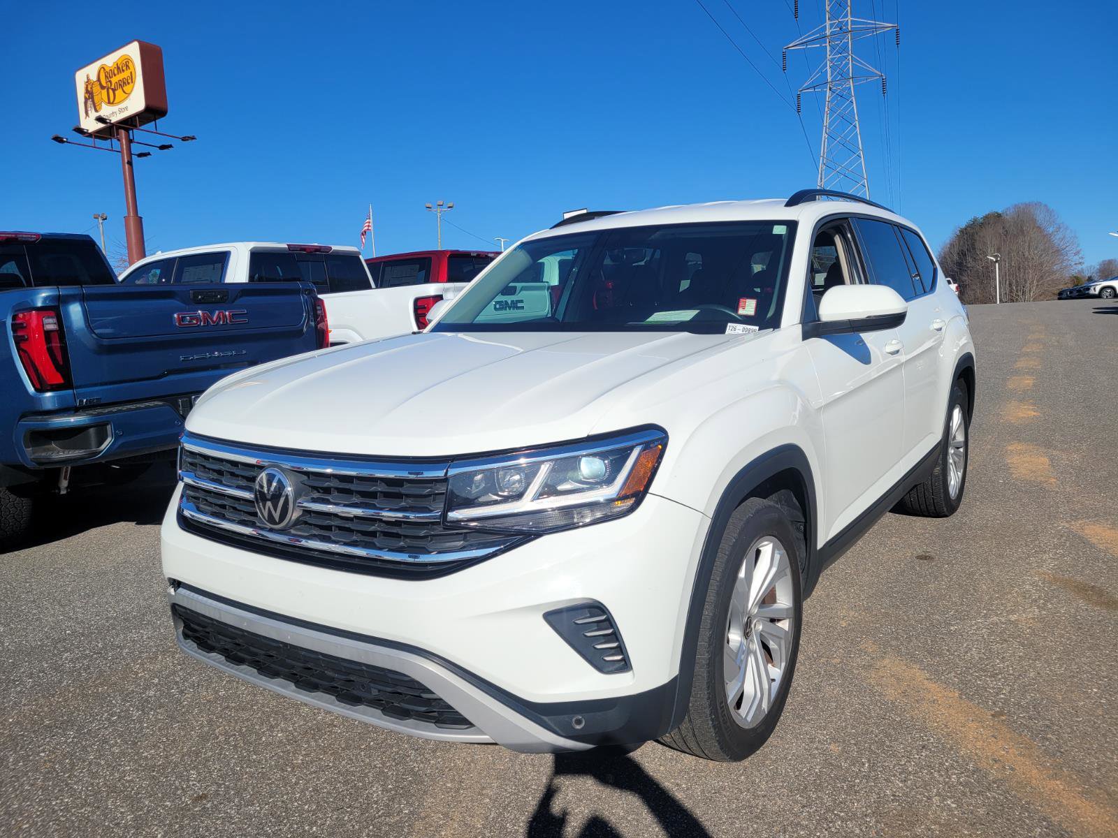 Used 2021 Volkswagen Atlas SE image 3