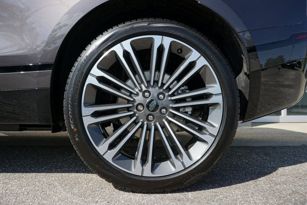 Used 2025 Land Rover Range Rover Velar Dynamic SE image 34