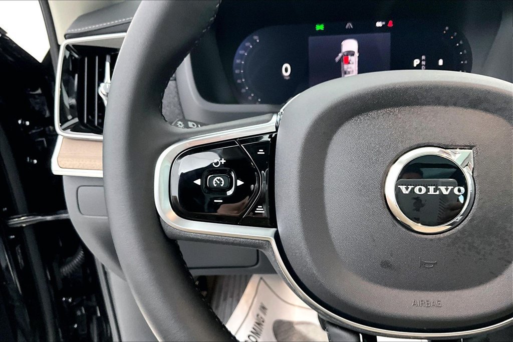 New 2026 Volvo XC90 B5 Core AWD/4WD image 14