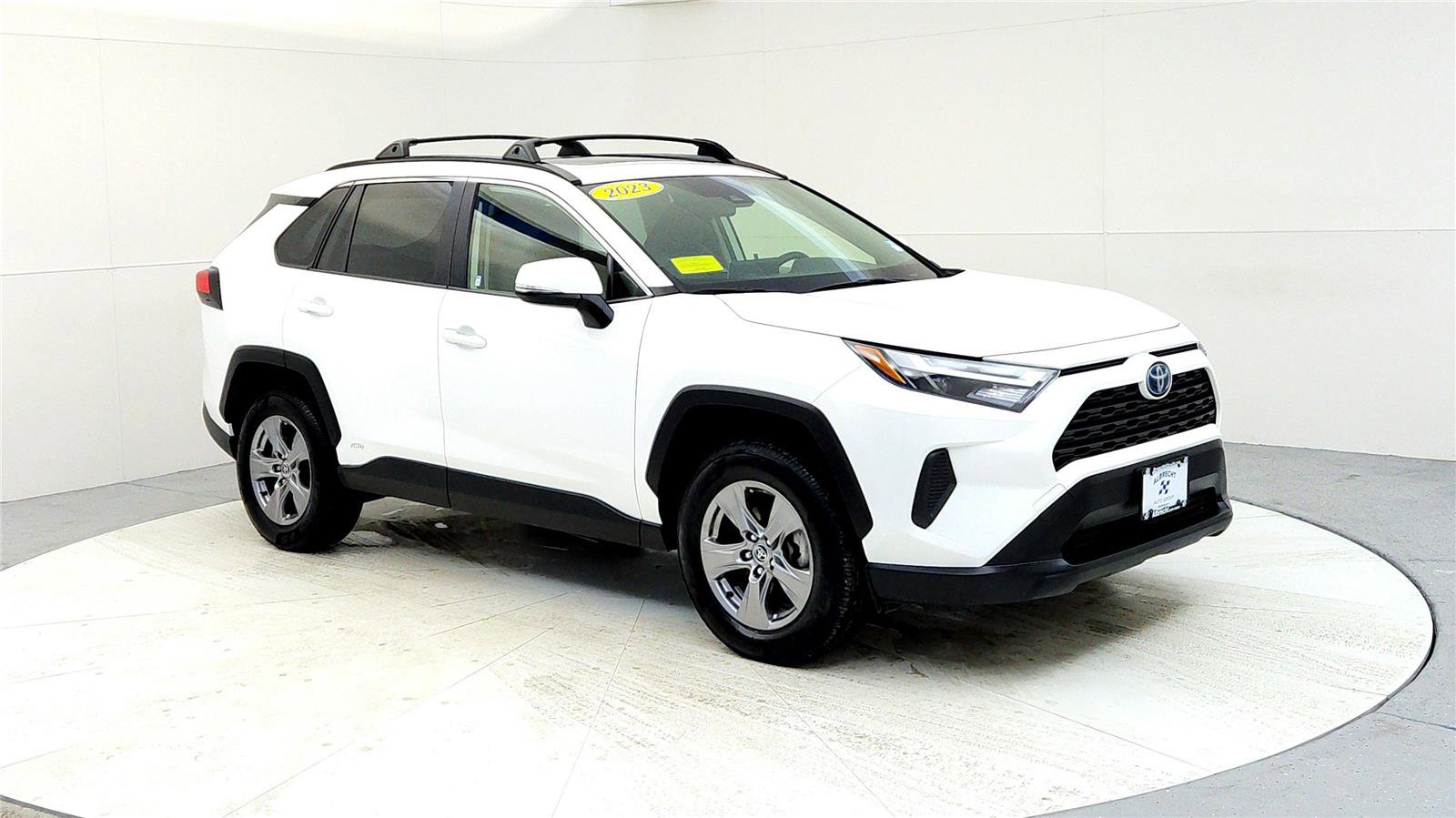 Certified 2023 Toyota RAV4 XLE w/ Convenience Package image 7