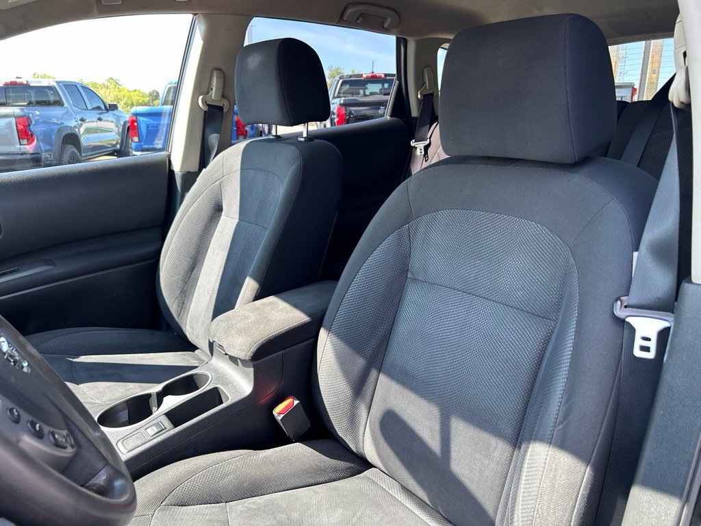 Used 2013 Nissan Rogue S w/ Special Edition Pkg AWD/4WD image 16