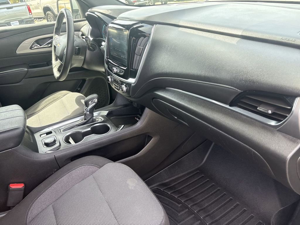Certified 2023 Chevrolet Traverse LT image 28