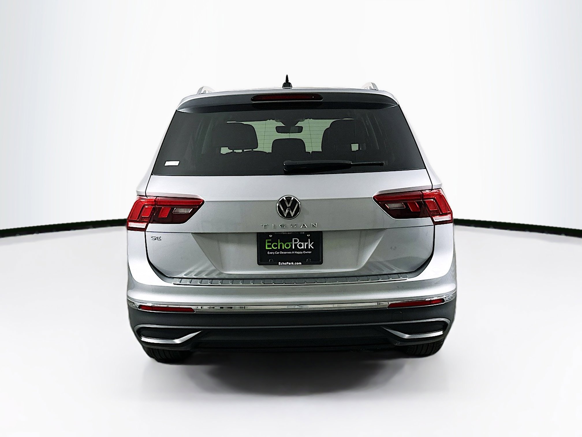 Used 2023 Volkswagen Tiguan SE image 7