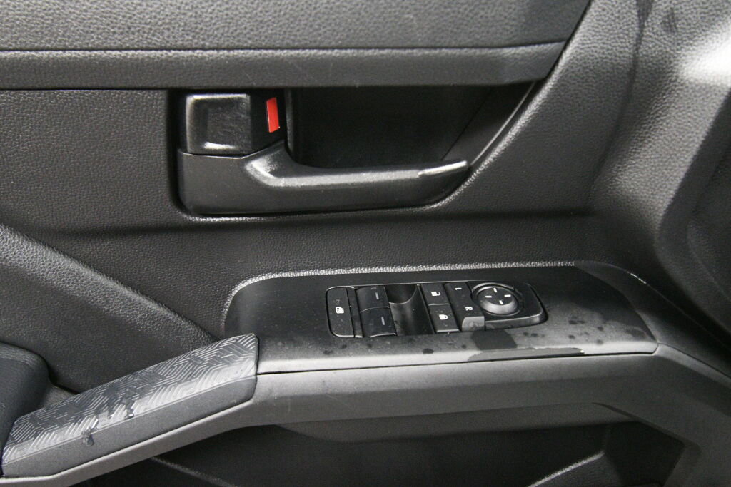 Certified 2025 Toyota Tacoma SR RWD image 11