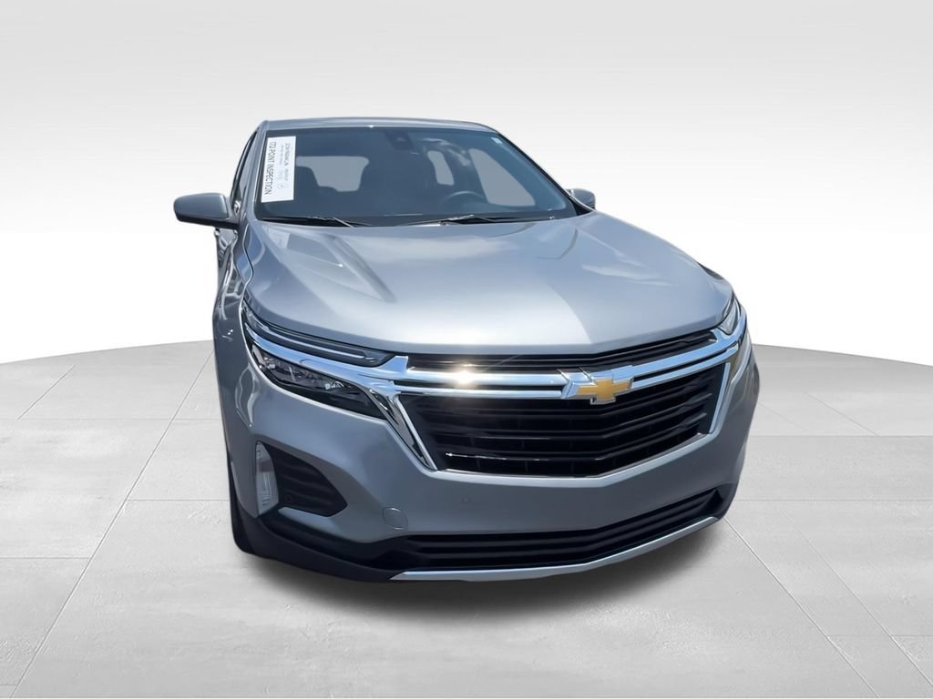Used 2024 Chevrolet Equinox LT AWD/4WD image 3
