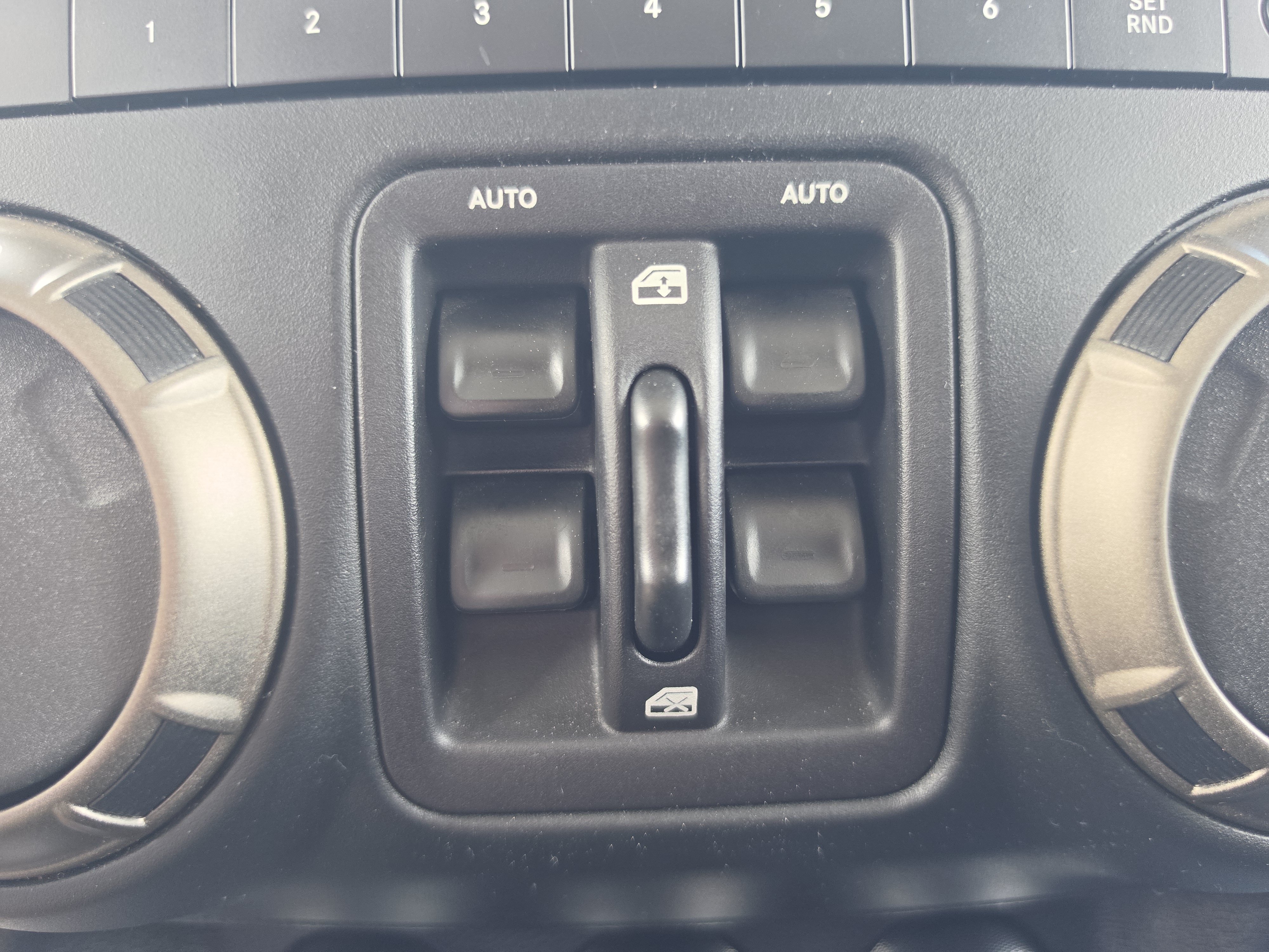 Used 2018 Jeep Wrangler Unlimited Sport AWD/4WD image 28