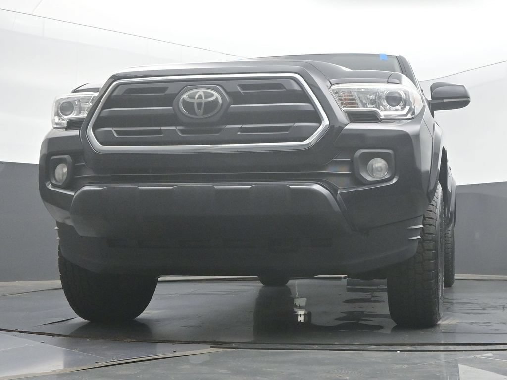 Used 2019 Toyota Tacoma SR5 RWD image 47