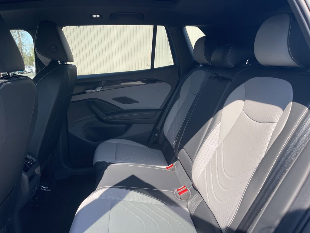 New 2026 Volkswagen Tiguan SE R-Line image 18