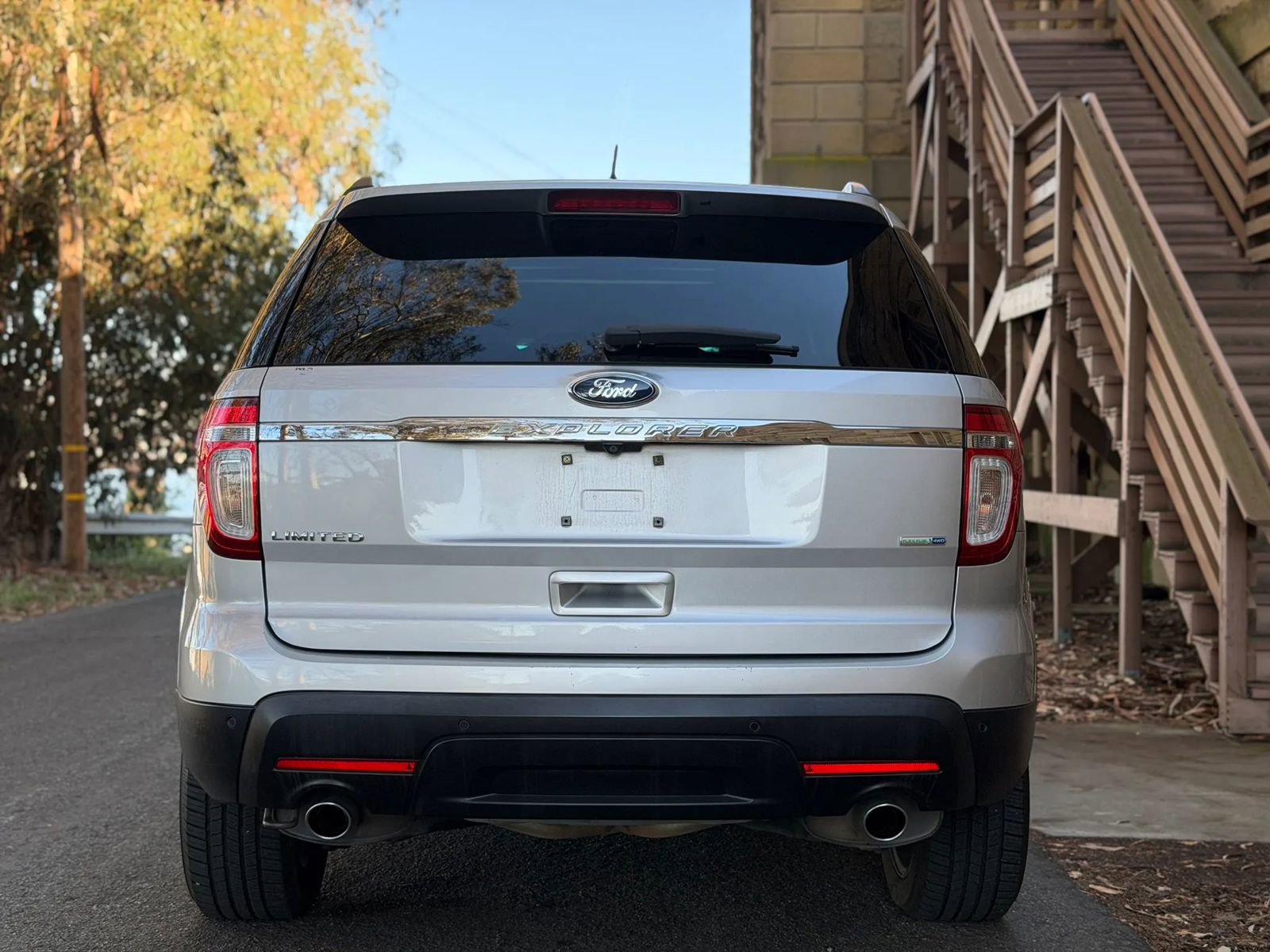 Used 2015 Ford Explorer Limited image 33