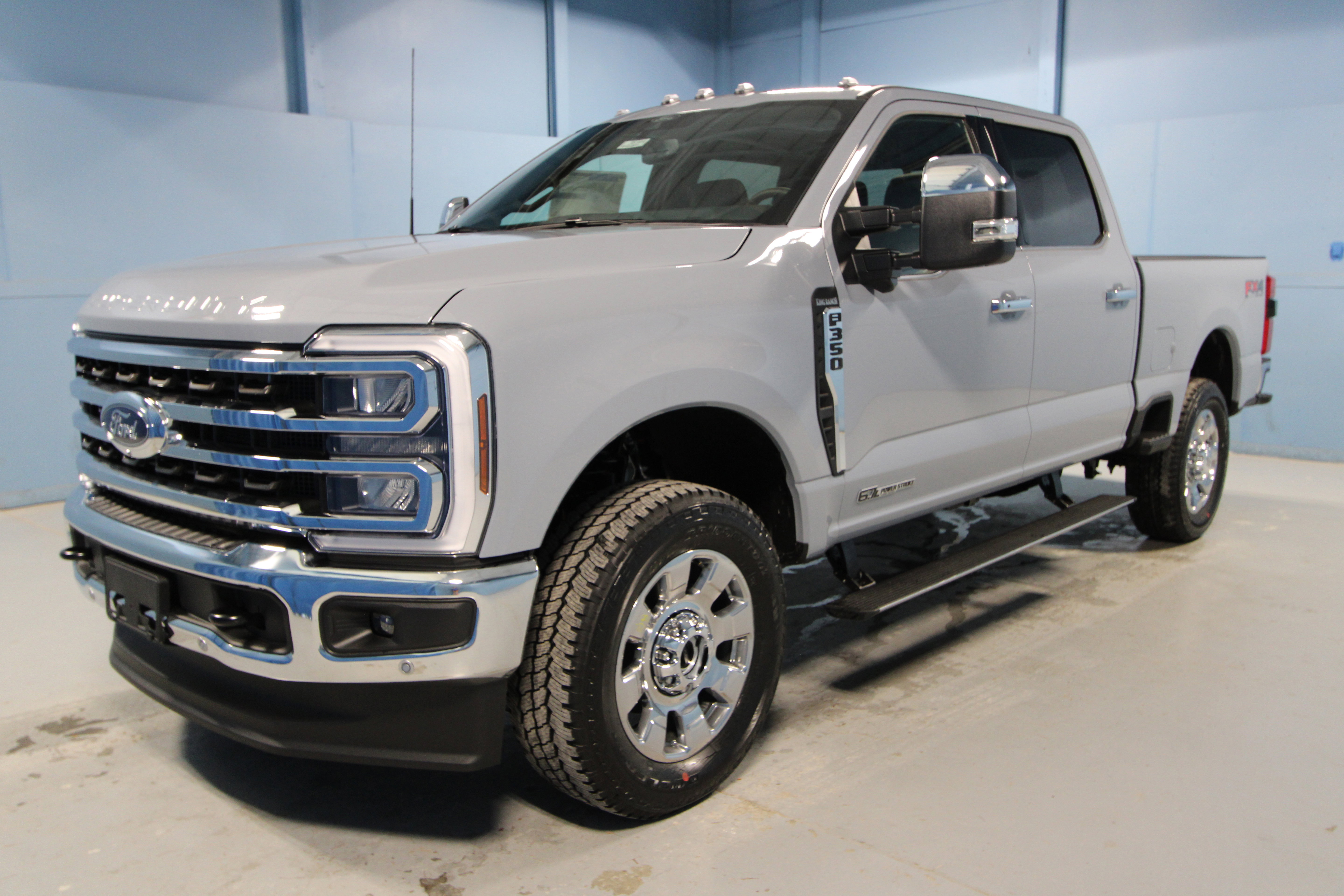 New 2025 Ford F350 King Ranch w/ Chrome Package image 32