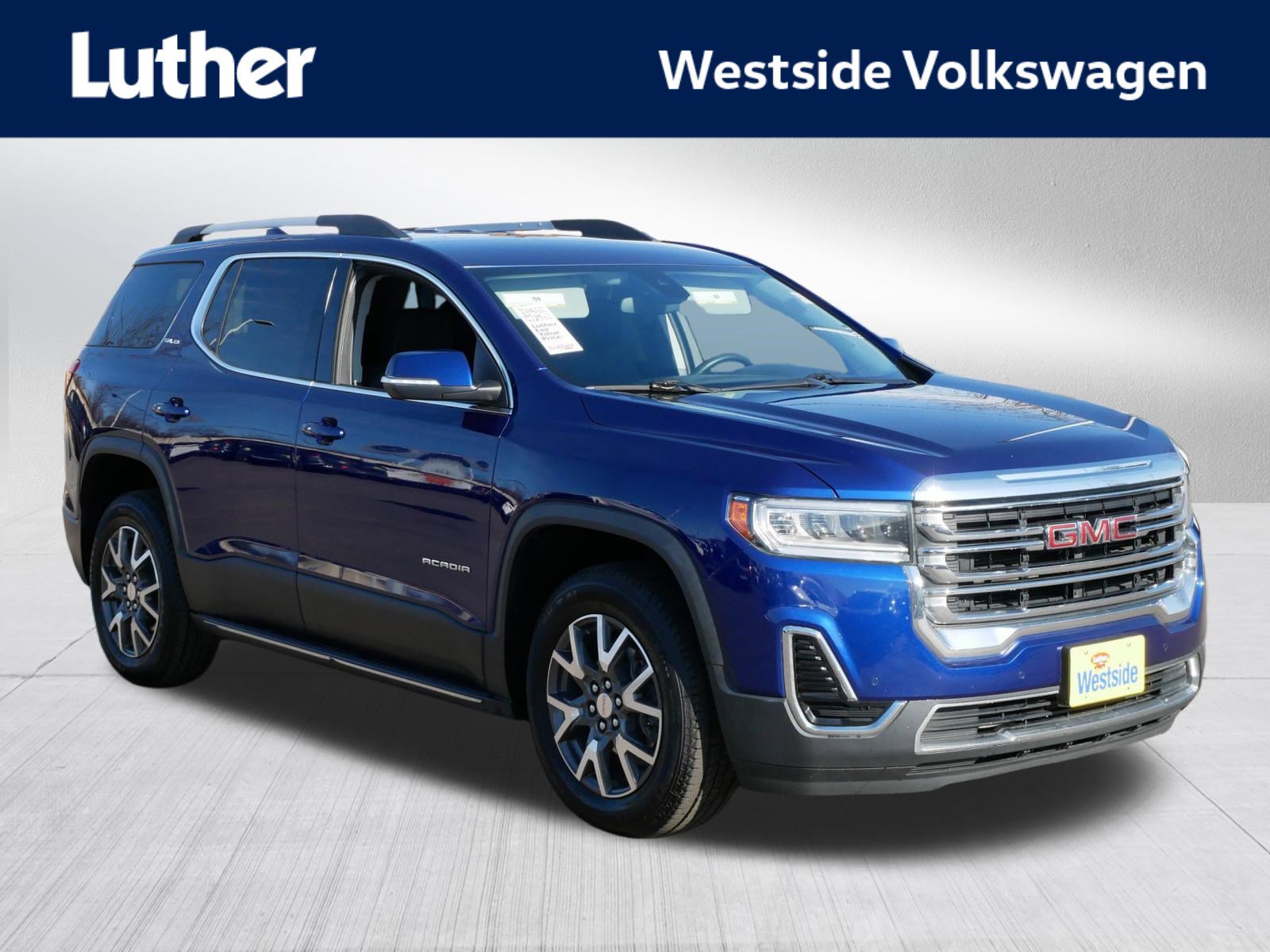 Used 2023 GMC Acadia SLE w/ Driver Convenience Package AWD/4WD image 1