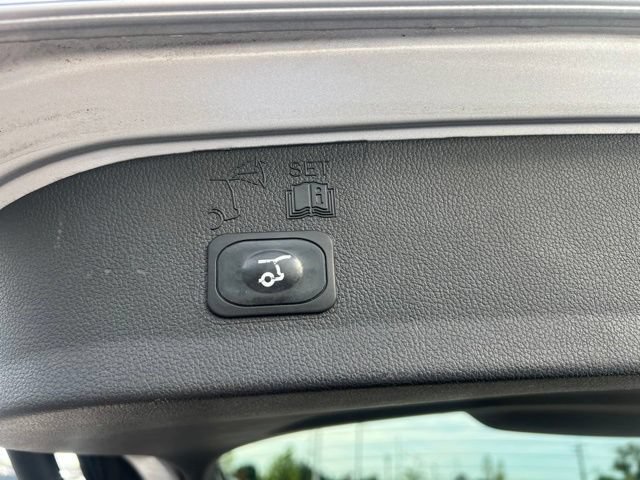 Used 2015 Ford Escape SE w/ SE Chrome Package FWD image 15