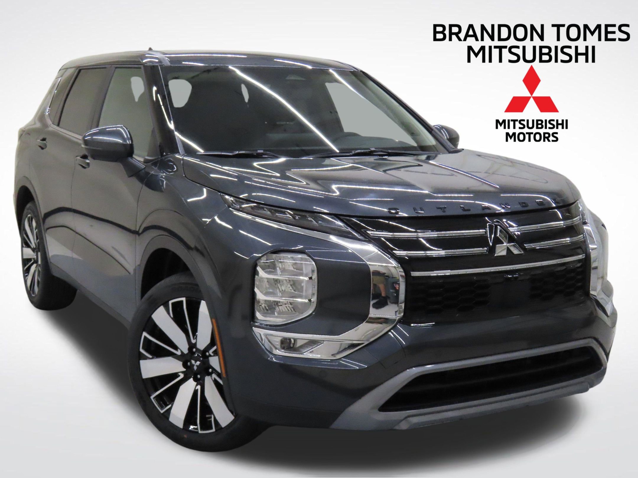 New 2025 Mitsubishi Outlander SE
