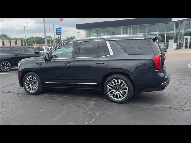 Certified 2023 GMC Yukon Denali Ultimate AWD/4WD image 6