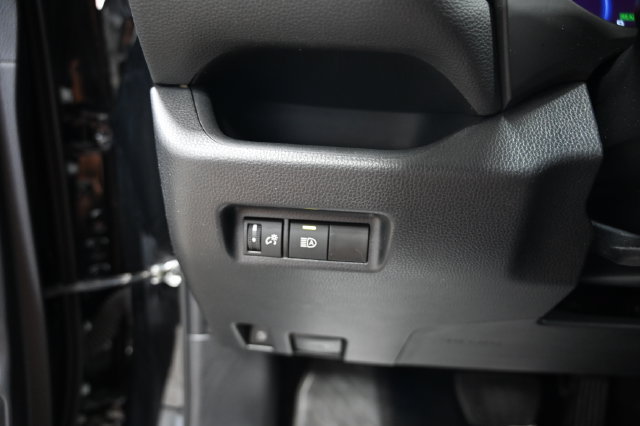 Used 2024 Toyota RAV4 XLE AWD/4WD image 25