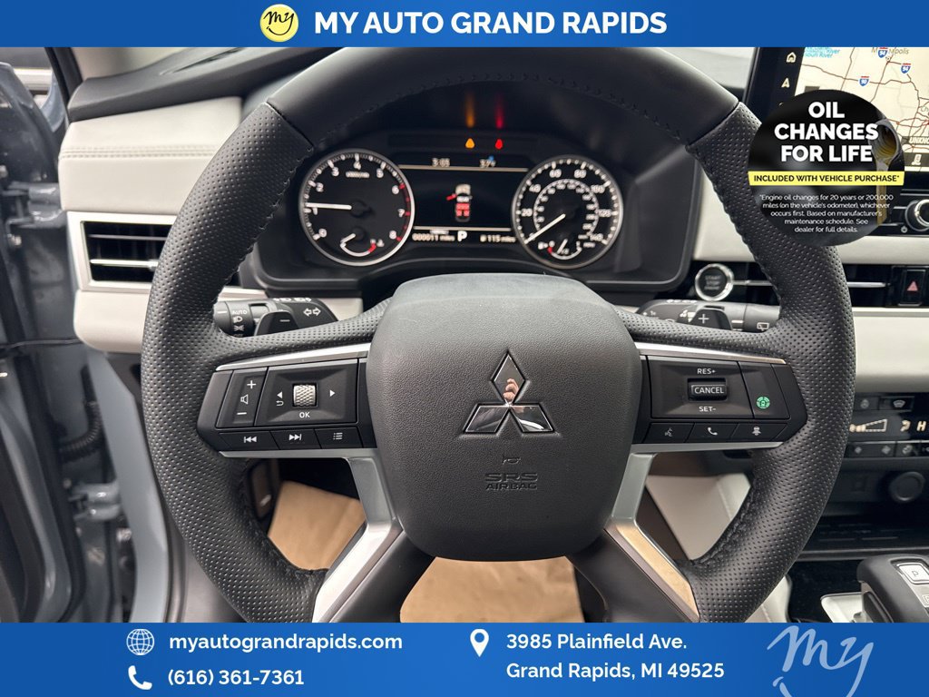 Used 2026 Mitsubishi Outlander SE AWD/4WD image 16