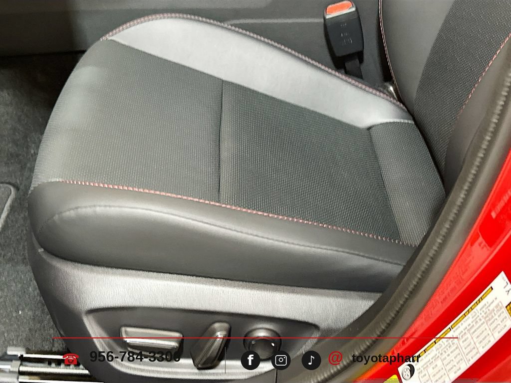 New 2026 Toyota Prius Plug-In Hybrid FWD image 17