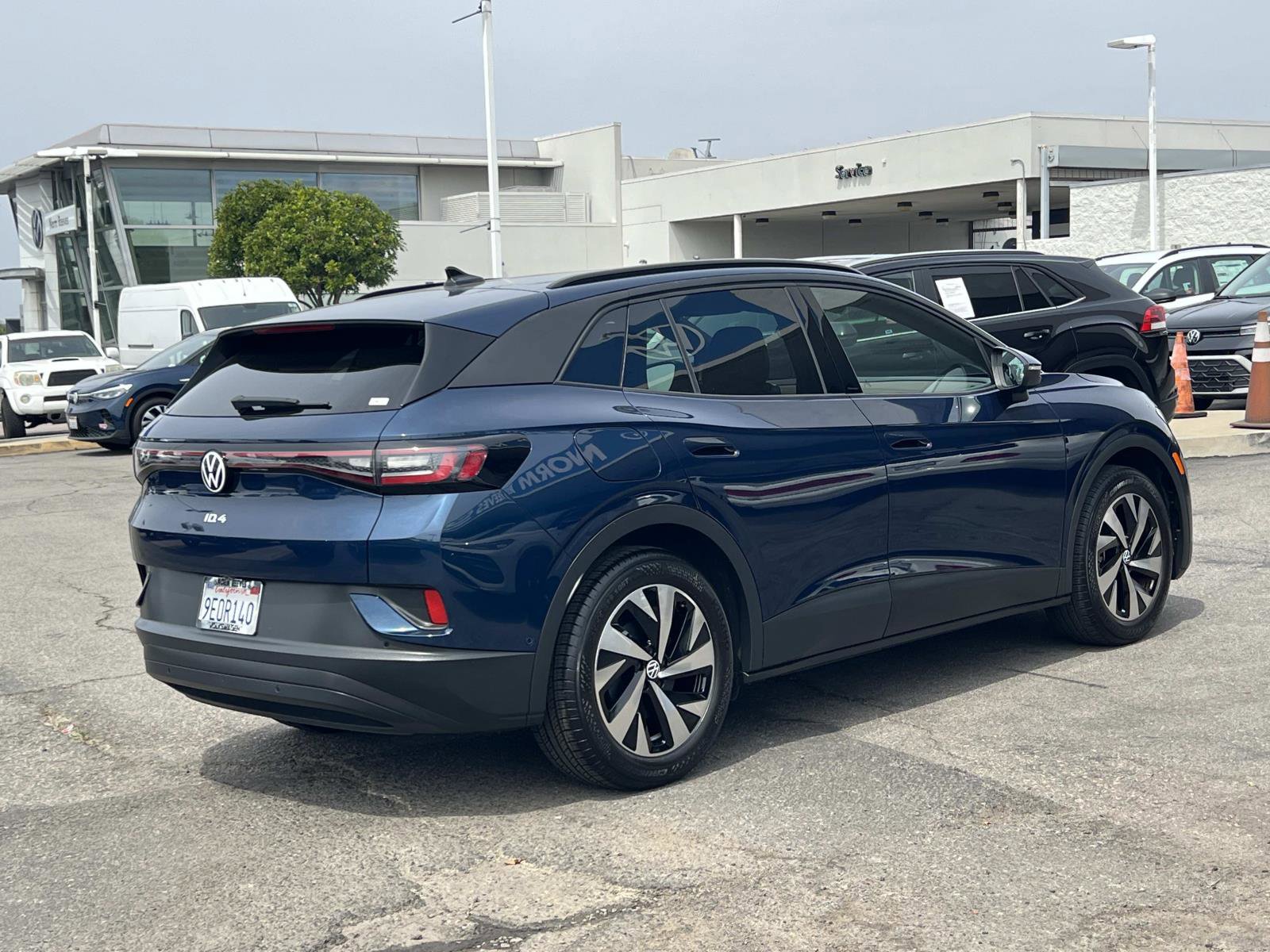 Certified 2023 Volkswagen ID.4 2WD image 25