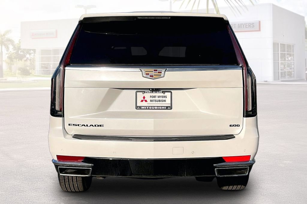 Used 2022 Cadillac Escalade Premium Luxury w/ Touring Package image 18