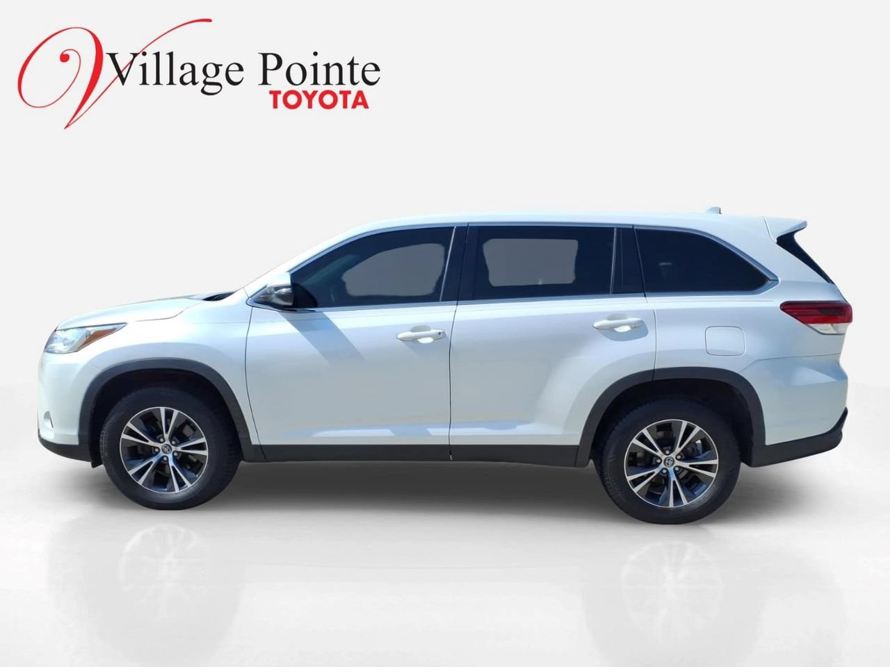 Used 2019 Toyota Highlander Plus FWD image 8