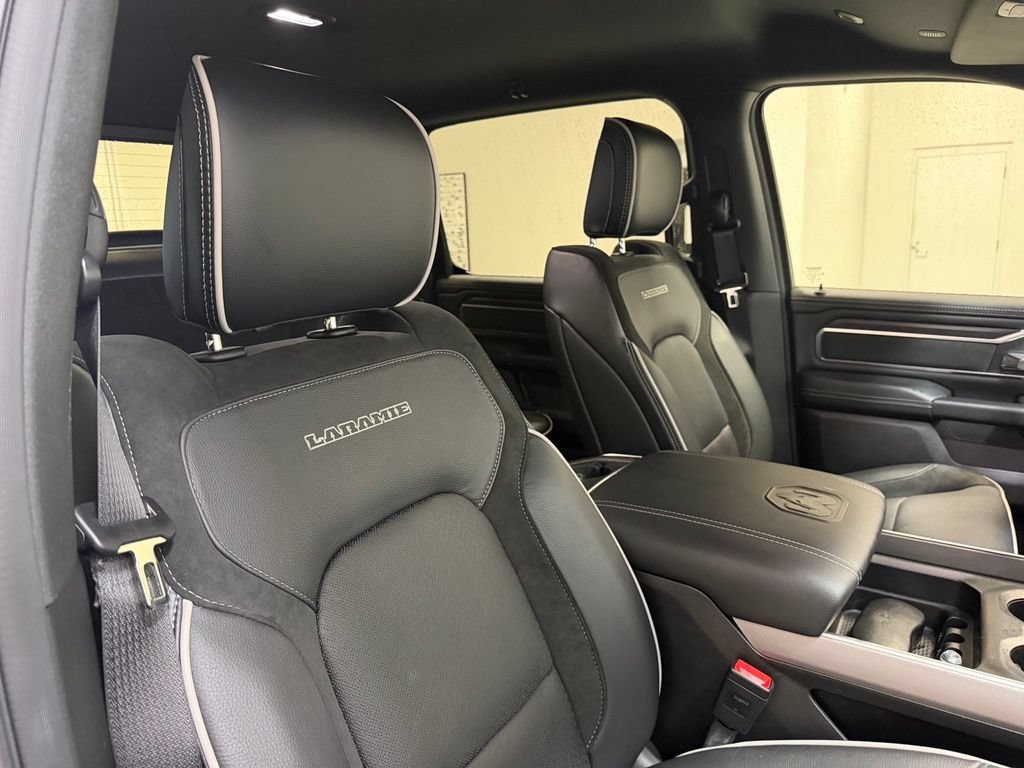 Used 2025 RAM 1500 Laramie AWD/4WD image 13
