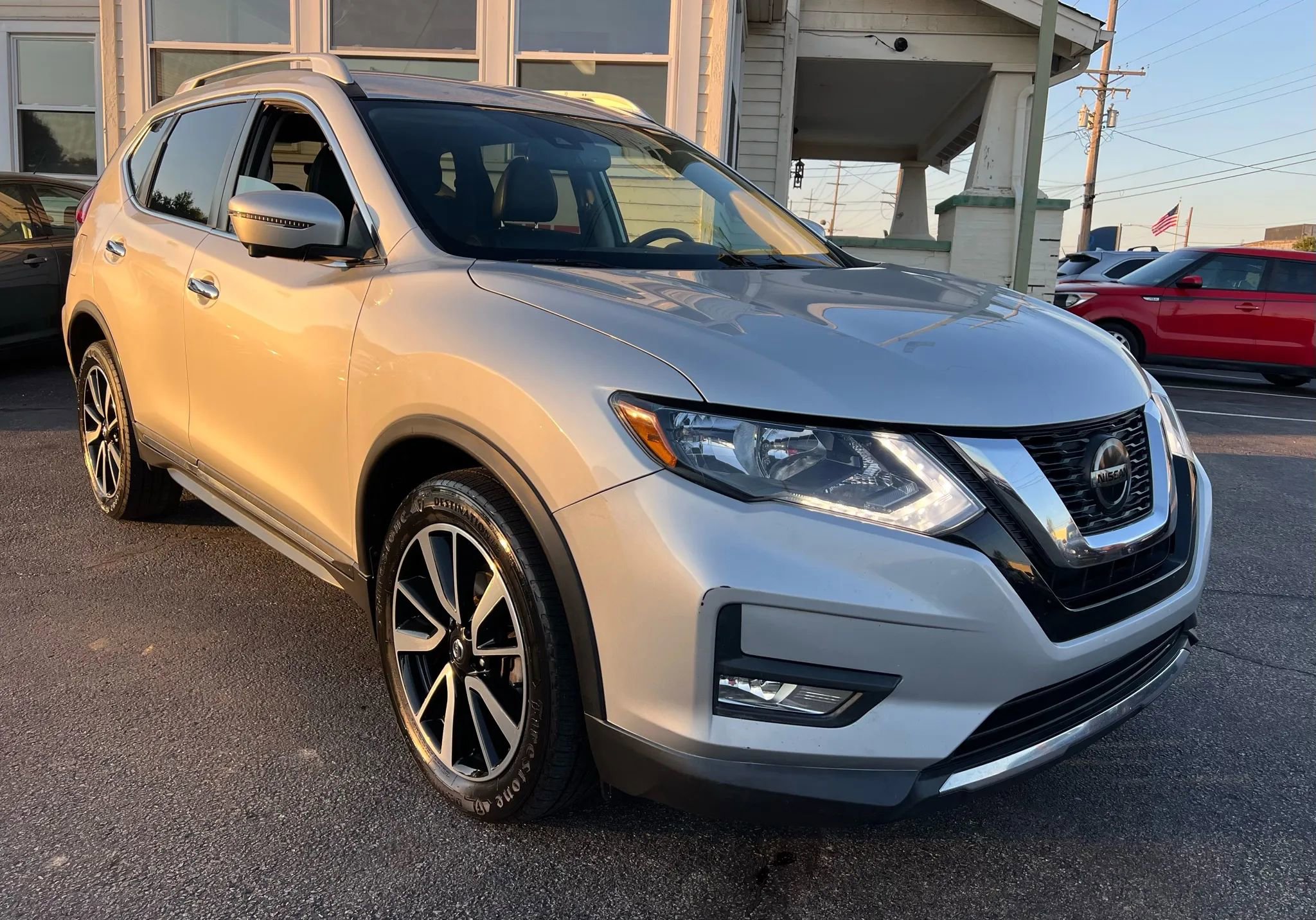 Used 2020 Nissan Rogue SL image 5