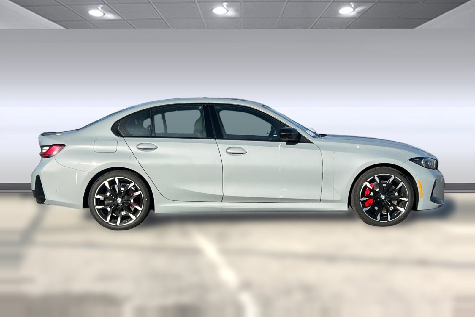 Used 2026 BMW 330i Sedan w/ M Sport Package RWD image 8