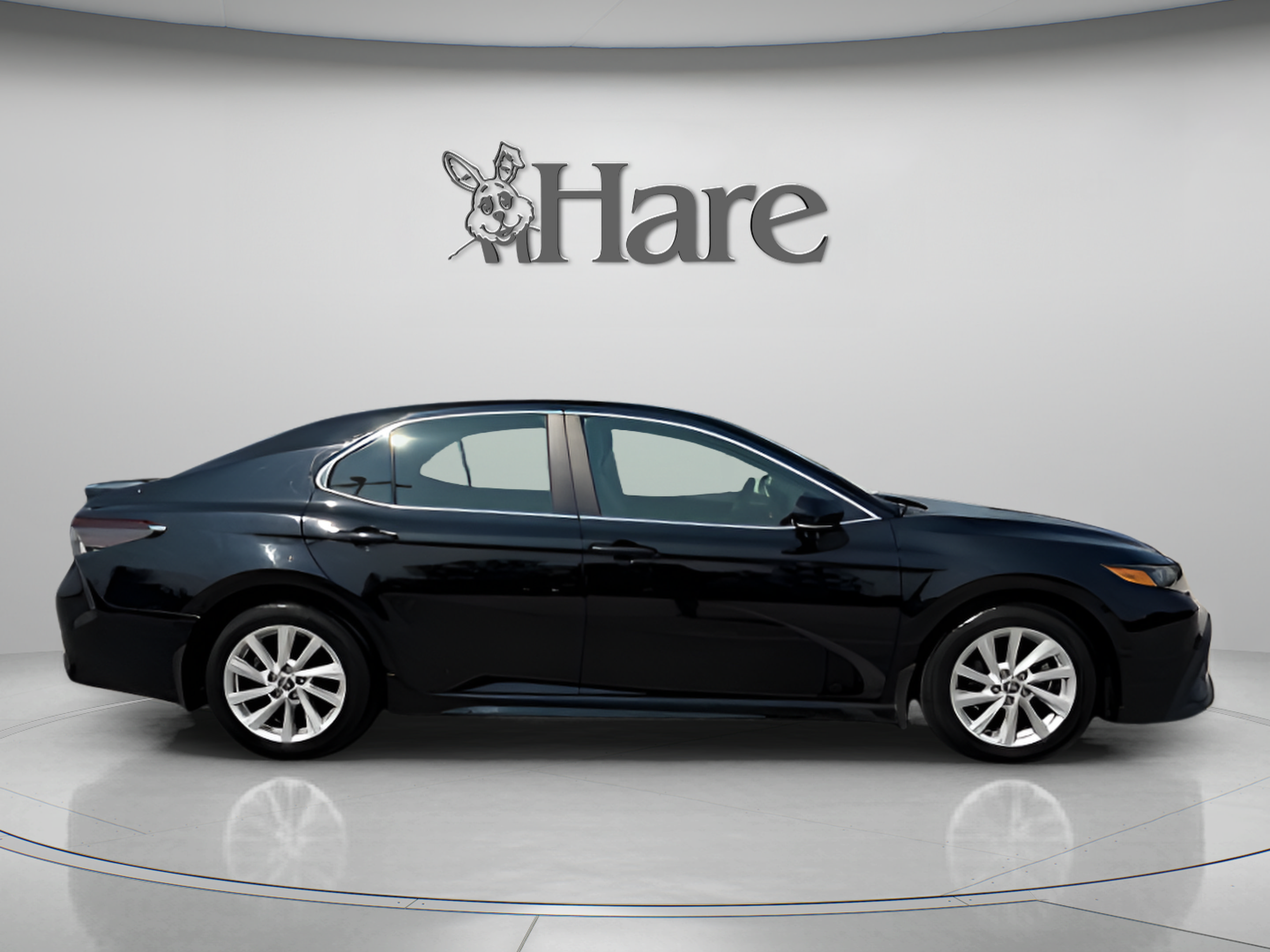 Used 2024 Toyota Camry SE FWD image 6