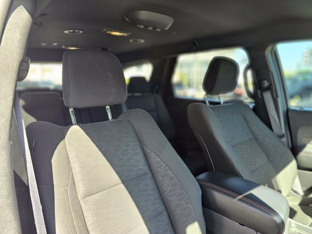 Certified 2025 Dodge Durango GT RWD image 39