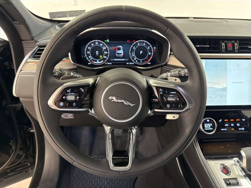 New 2026 Jaguar F-PACE R-Dynamic S image 14