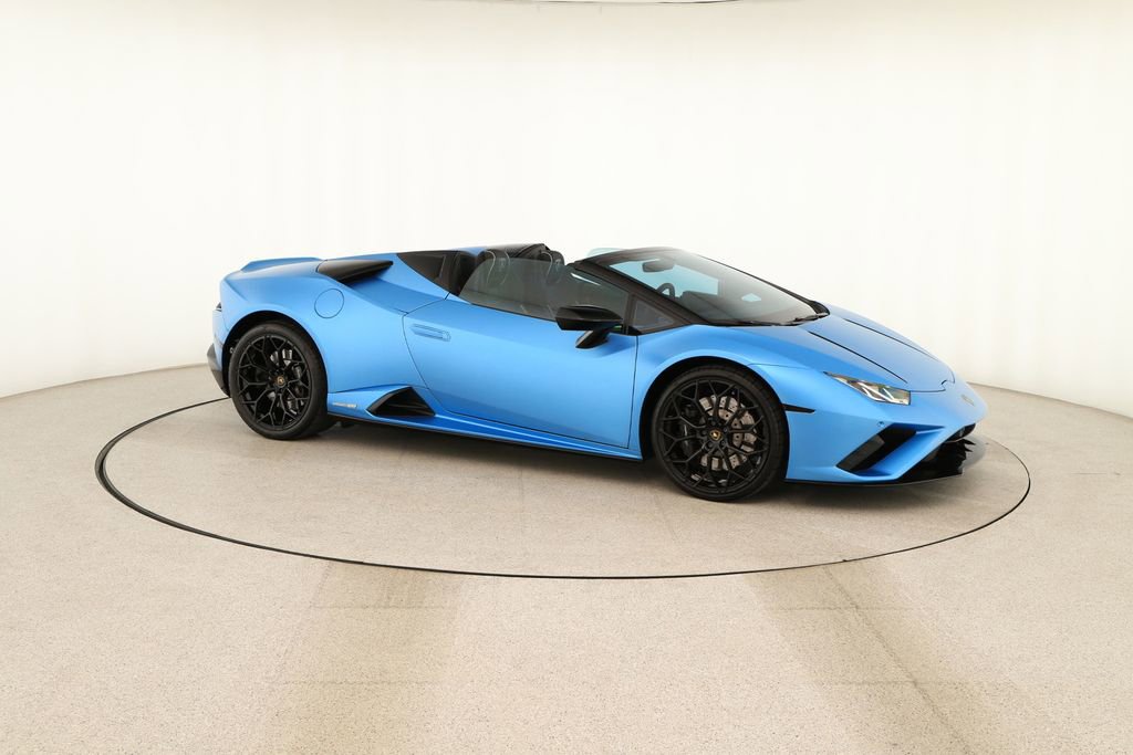 Used 2022 Lamborghini Huracan EVO image 9