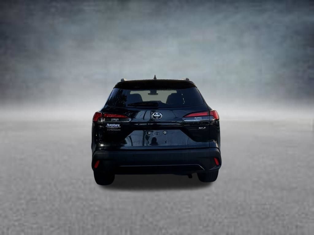 Used 2022 Toyota Corolla Cross XLE FWD image 6